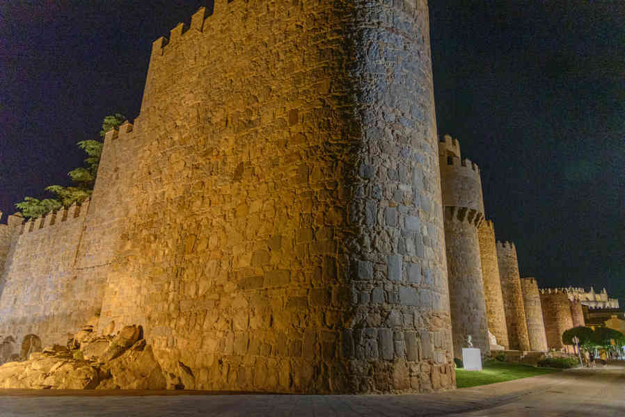 Ávila 034 - muralla.jpg